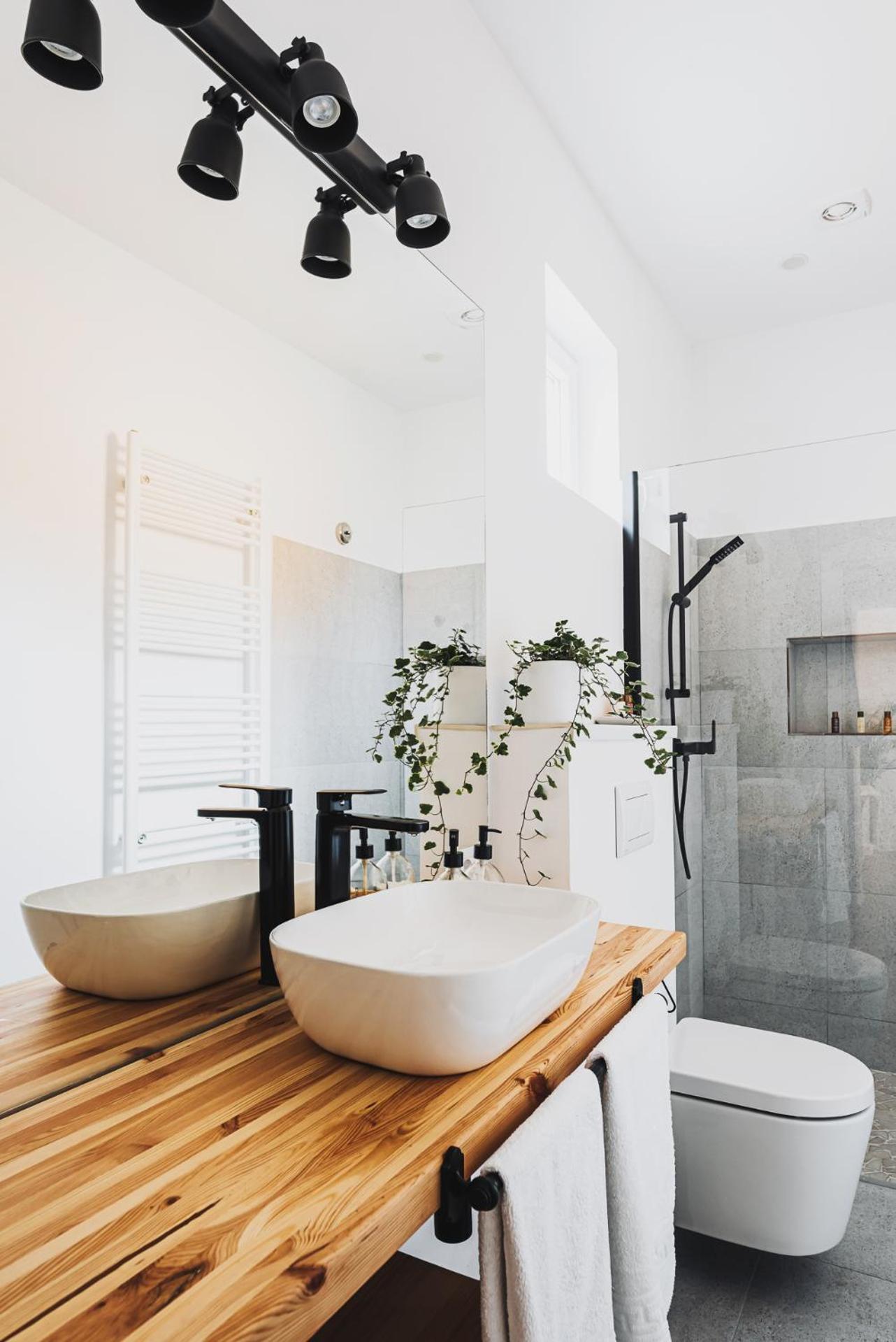 Voya Nordic Apartment-A Luxury Oasis In The Old Town Brassó Kültér fotó