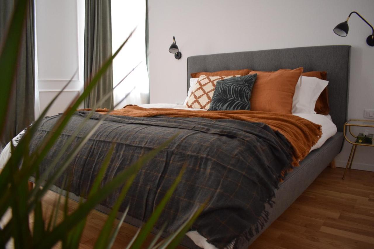 Voya Nordic Apartment-A Luxury Oasis In The Old Town Brassó Kültér fotó